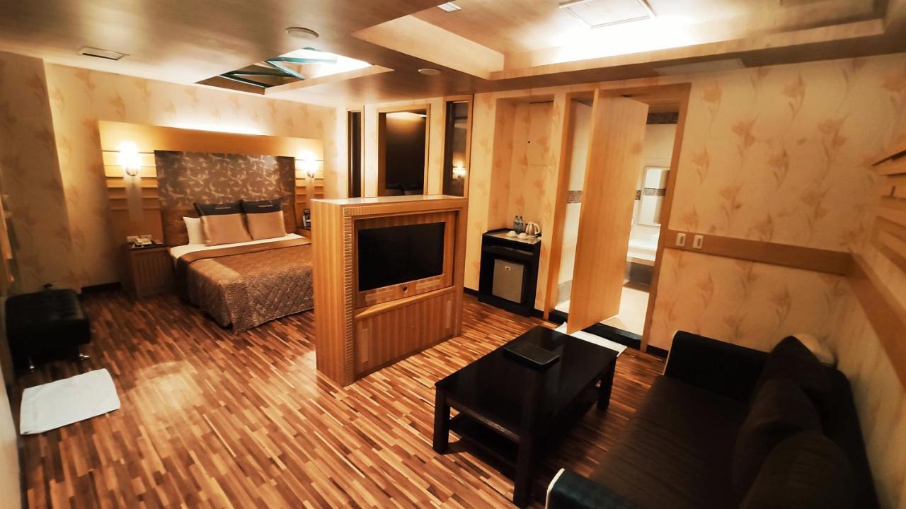金涌泉温泉汽车旅馆 万里区 外观 照片